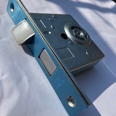 ケース錠hm未使用新品　ドアノブ部品　即日～発送！　送料込み郵送の画像