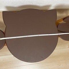 【受け渡し予定】おままごと　木製テーブルとイス2つセット　キッチンと冷蔵庫も出品中の画像