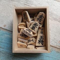 高級将棋盤・将棋駒の画像