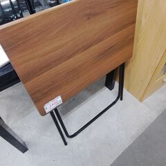 リサイクルショップどりーむ天保山店No876サイドテーブル写真参照オススメですよ🎵美品ですよ～折り畳み可能でございます。 (どりーむ天保山店)  荒田八幡のテーブル《その他》の中古あげます・譲ります｜ジモティーで不用品の処分
