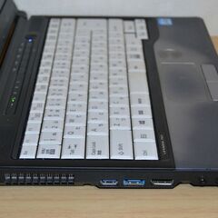◇格安！ Ａ4サイズ　ノートパソコン　#186  Win11　新規インストール-//認証済み！　ACアダプタ付属!!  の画像