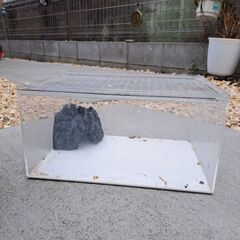 レプタイルボックスとシェルターセット