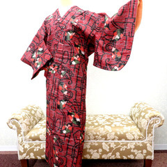 小紋 アンティーク 昔着物 小紋 赤 黒 銀 ピンク オレンジ 緑 植物 アイアン調 縞 バチ衿 正絹 昔きもの レトロ 大正ロマン 小柄サイズ 身丈139.5cm 【キモノオフ野々市若松店】の画像