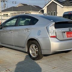 月々２万円～　自社ローン歓迎　☆30プリウス　Ｌ　☆の画像
