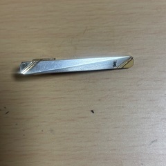 イブサンローラン　タイピン