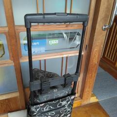 キャスター付きキャリーバッグの画像