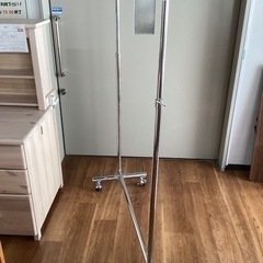 パイプハンガー【町田市再生家具】0212 (ショップまちエコ ) 町田の洗濯用品《ハンガー》の中古あげます・譲ります｜ジモティーで不用品の処分