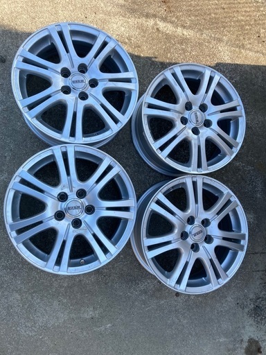 15インチホイールのみ