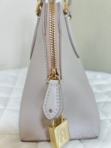 フルラ/FURLA バッグ 鞄VITTORIA/DOMEドーム型フォルムがオシャレな2WAYバッグ