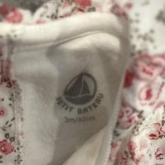 【プチバトー】花柄ロンパース❤️3mの画像
