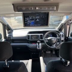 NO２０８５　ホンダ　ステップワゴンスパーダ　Ｚ　車検令和７年４月の画像