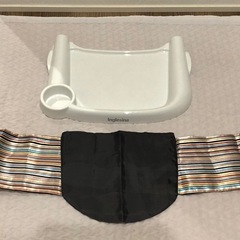 イングリッシーナ　Inglesina Fast 赤 ベビー用チェア テーブルありの画像