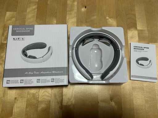 ネックマッサージャー 首マッサージ器 健康グッズ 小型 低周波 温熱 首元 軽量 肩こり コリ改善 解消