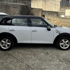 BMW ミニクーパー クロスオーバー　mini ライトホワイト×ブラック　美車　車検2年付き　即乗り　の画像