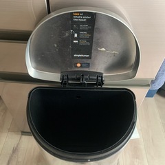 ゴミ箱 SIMPLEHUMANの画像