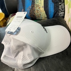 最終値下げ！販売今日迄！新品adidasスポーツキャップの画像