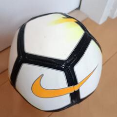 NIKE ミニサッカーボール フットサル