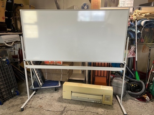 Amazon | 【1800mm×900mm】SKK ホワイトボード 自立式 両面 脚付き 360°回転 キャスター付き マグネット対応 黒板 掲示板  事務所 会社 会議 オフィス 自宅 家庭用 | 黒板 | 文房具・オフィス用品