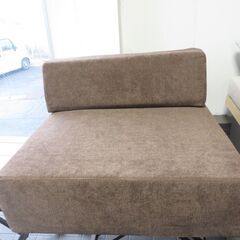 ㉜-2　未使用/新品　サンプル　アイランドソファー　背もたれ移動...