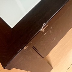 ガラステーブルの画像