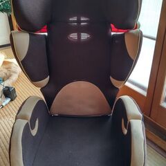 ジュニアシート　Aprica