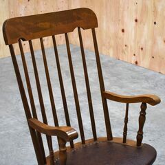 【ヤ取3/7終了】≪zyt1883ジ≫ ヴィンテージ家具 ロッキングチェア 合皮張り スタッズ/飾り鋲 レトロ/アンティーク調 柏木工？ 中古家具/宮城県仙台市 70118-16 の画像