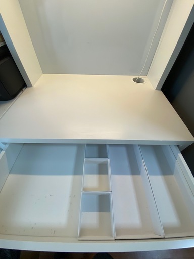 IKEA  机　ミッケ