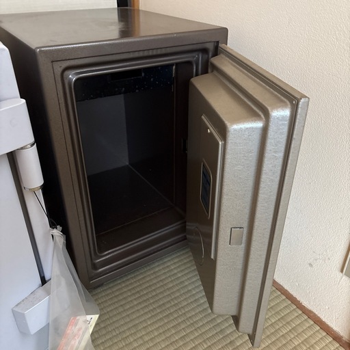 耐火金庫　シルバー色のみ