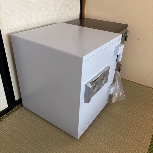 耐火金庫　シルバー色のみ
