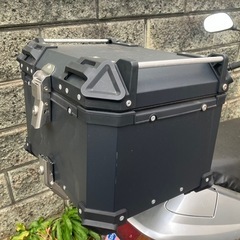 乗って帰れます。アドレスV100CE13A デイトナシールドBOXリアタイヤ新の画像