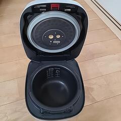 炊飯器の画像