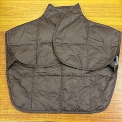 就寝時　羽毛肩当て