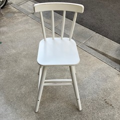 IKEAこども椅子