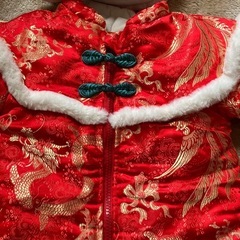 中国土産、かわいくて暖かい子供用ウェアの画像