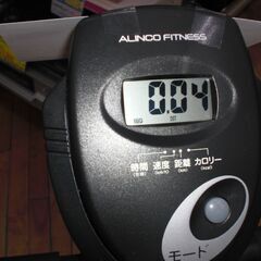 （2025.02.17お買い上げありがとうございます☆）アルインコ　エアロバイク　AFB4417X　折りたたみ式　　※暖房家電30％OFF実施中！（無くなり次第終了）※　　高く買取るゾウ八幡東店の画像