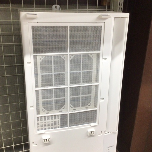 冷暖房兼用 ウインドエアコン コロナ CWH-A1823R 2023年製