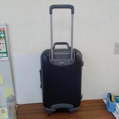 eminent スーツケース 黒 高さ59cm 幅34cm 厚み...