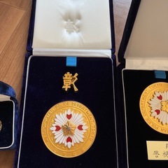 警察メダル　勲章　バッチの画像