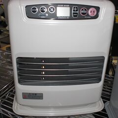 (2025.02.19お買い上げありがとうございます。）ダイニチ　石油ファンヒーター3.2kw　２０２２年製　FWY-32CW1　木造9畳まで　高く買取るゾウ八幡東店