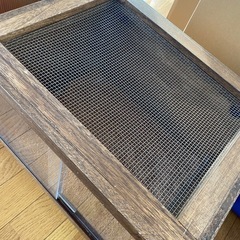 早めの取り引きできる方　
レオパ木製ケージの画像