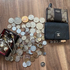 コイン　旧硬貨　アクセサリー　coachシャネルヴィンテージ財布　