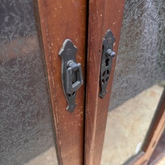 アンティーク風　木製キャビネットの画像