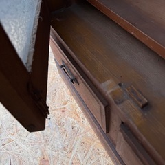 アンティーク風　木製キャビネットの画像