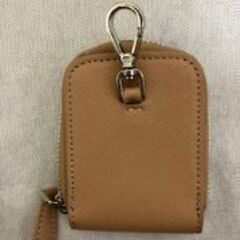 プラダの小物入れの画像