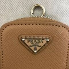 プラダの小物入れの画像