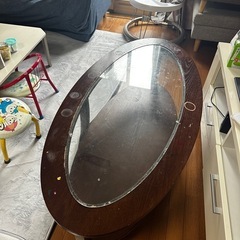 ローテーブル（真ん中ガラス製）