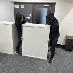 【未経験週3日以上働ける方大歓迎！】事務所や店舗家具の搬入組立作業