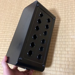ケーブル収納ボックス 黒 コードまとめの画像