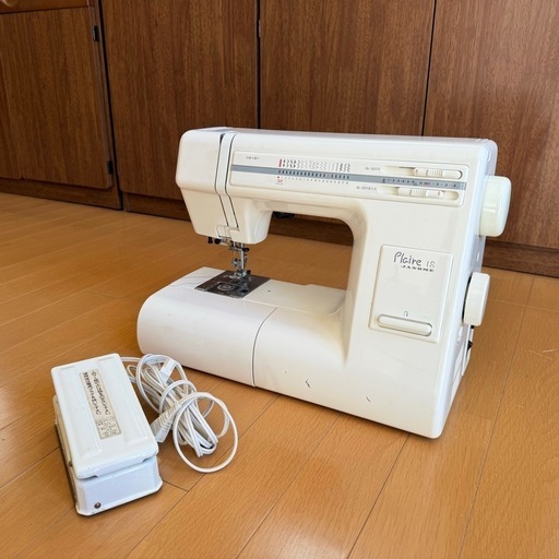 ⭐︎半額SALE⭐︎ジャノメミシン【JANOME Plaire 18】  プレール18 ミシン糸セット