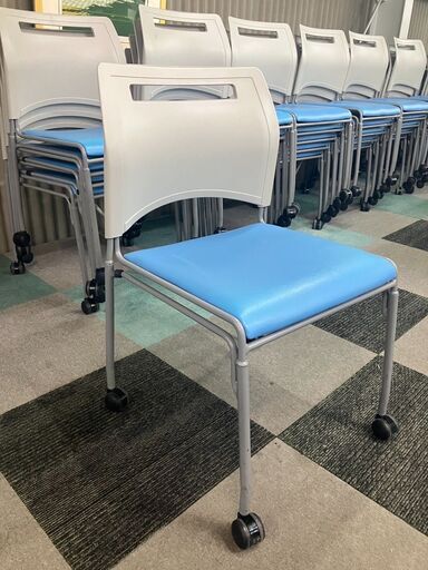 中古　良品　在庫多数　弘益　スフィーダ　ミーティングチェア 　会議いす　会議椅子　スタッキングチェア　オフィスチェア　キャスター付　愛知　一宮市　江南市　稲沢市　名古屋　岐阜　各務ヶ原　岐南町　羽島　三重　グッドプライス一宮